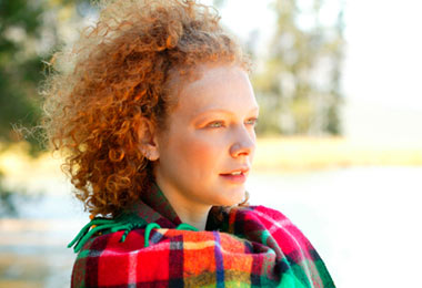6 Ways to Beat Frizzy Hair